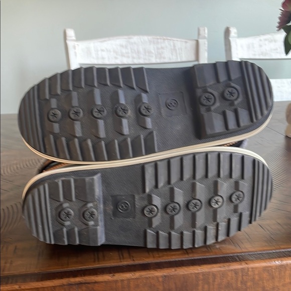 Mishansha Black and Brown Winter Boots - Picture 5 of 6